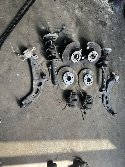 Окачване бмв 2 ф46 гран тоурер ( okachvane bmw f46 gran tourer )