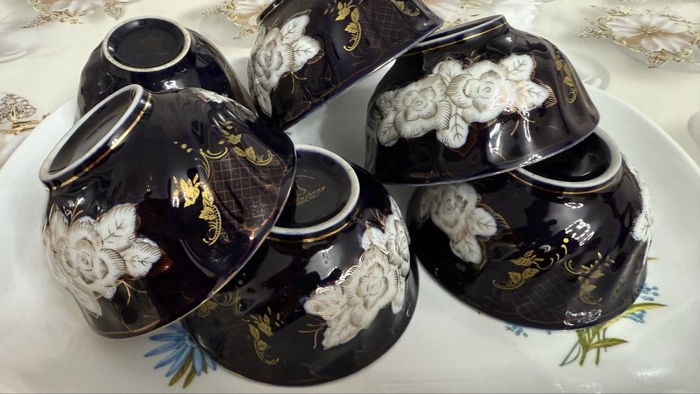 Продам кесе комплект из 5 штук и 1 такого же типа но размером меньше