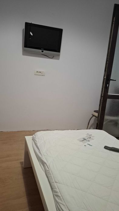 Inchiriez 2 apartamente la casa!