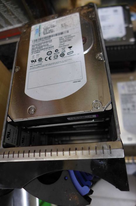 Hdd 42D0410 42D0417 42D0413 IBM 300GB Fibre Channel 3,5" Hard Drive SERVER SATA 1 2 3 4 TB SAS 600 900 GB 2,5" 3,5" DVR VIDEO PC CONSOLA PS2 PS3 PS4