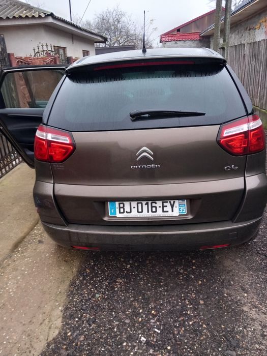 CITROËN C4 Picasso 2011 — imagine 2