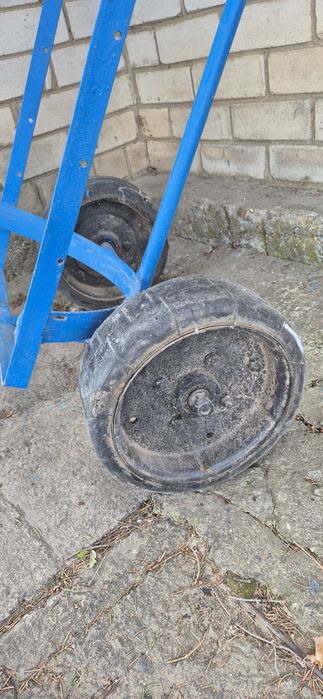 Тачка для фляг бочек