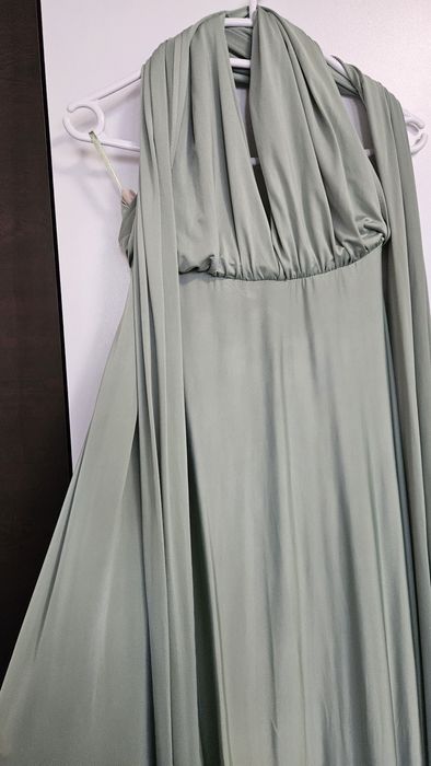 Infinity dress в зелено