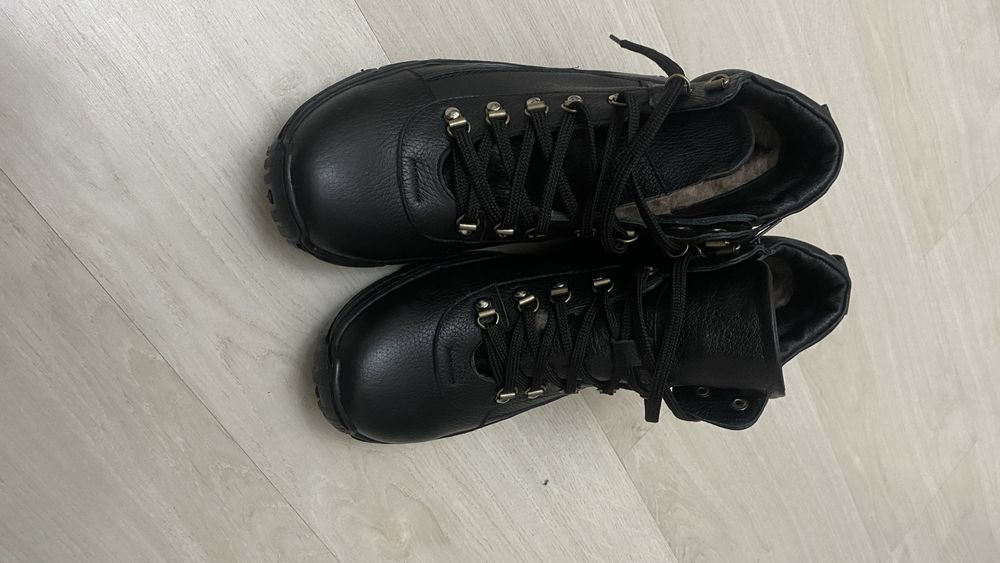 Продам ботинки зимние новые