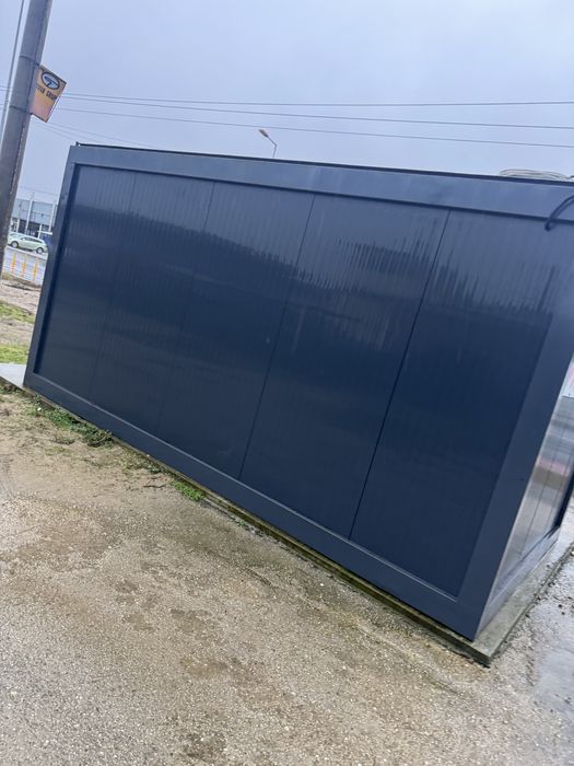 vand container/baraca