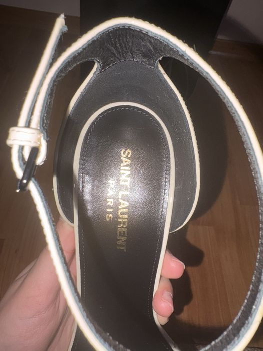 Tocuri Saint Laurent