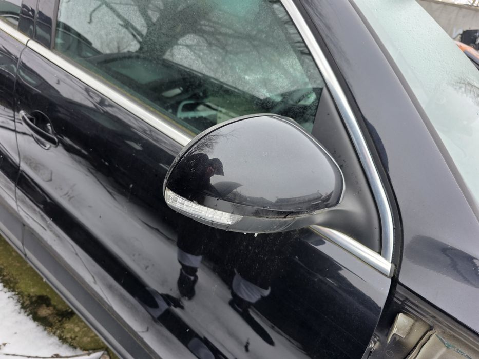 Oglinda VW Tiguan LC9X 2009 in stare buna