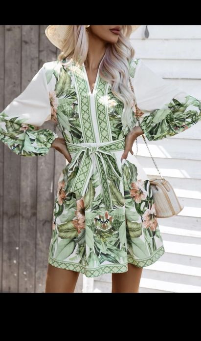 Rochita cu imprimeuri, noua, cu eticheta