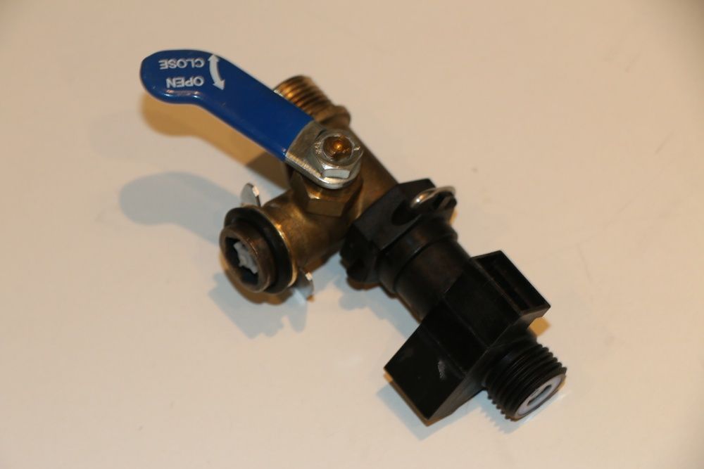 Ansamblu Fluxostat debitmetru centrala Ferroli si robinet alimentare