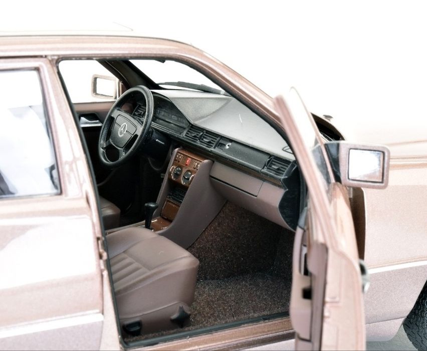 Масштабные модели 1/18