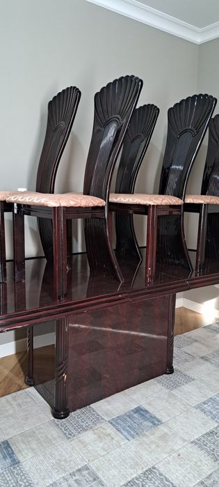 Продам стол с стульями