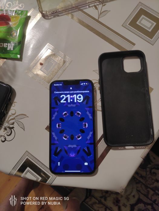 Продам айфон 13 срочно