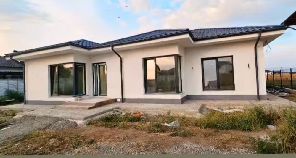 Vând casă Moara  ..