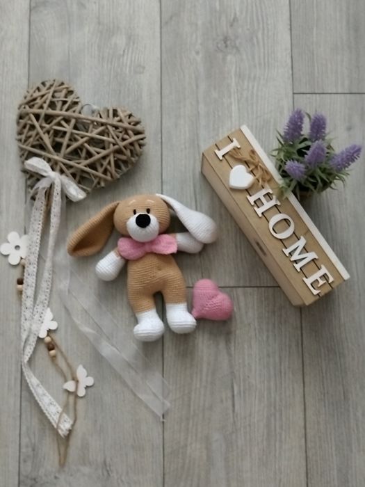 Плетена играчка на една кука