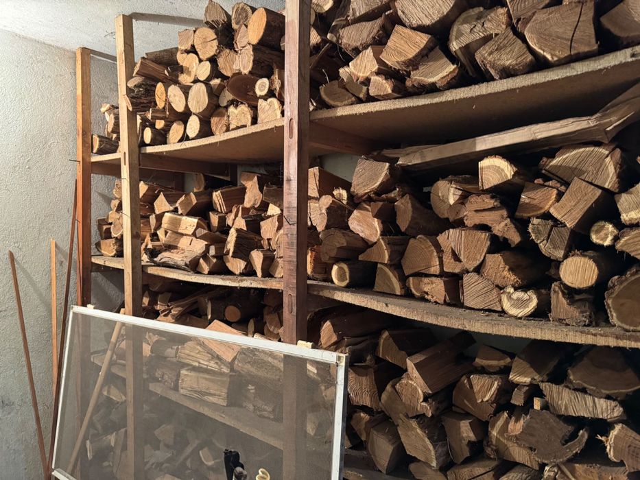 5 кубика акация (салкъм) нацепени и сухи готови за зимата