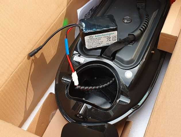 Лодка за захранка Boatman Actor Plus специализирана батерия