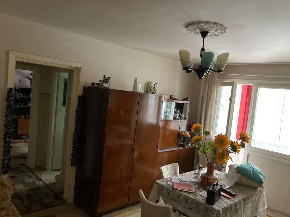 Proprietar Ap 2 Cam Etaj 1