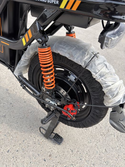 Monster velo skuter 650dollir 2ta batareya bilan