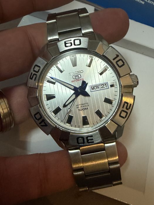 Seiko 5 Sports SRPA49