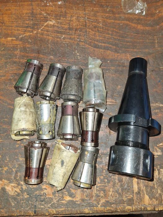 Цангов патроник ИСО40 със 11 цанги