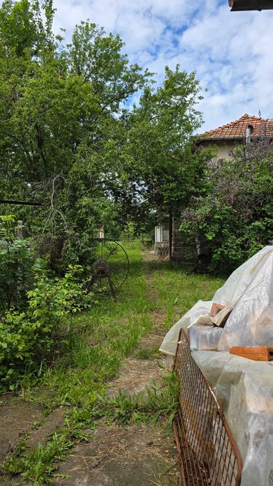 Недвижим имот в махала Ръжища, с. Миланово, община Своге