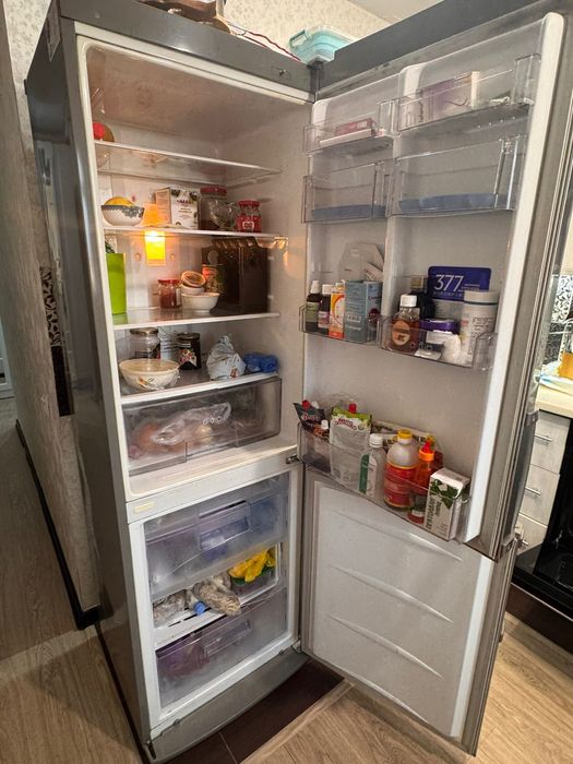 Холодильник продам