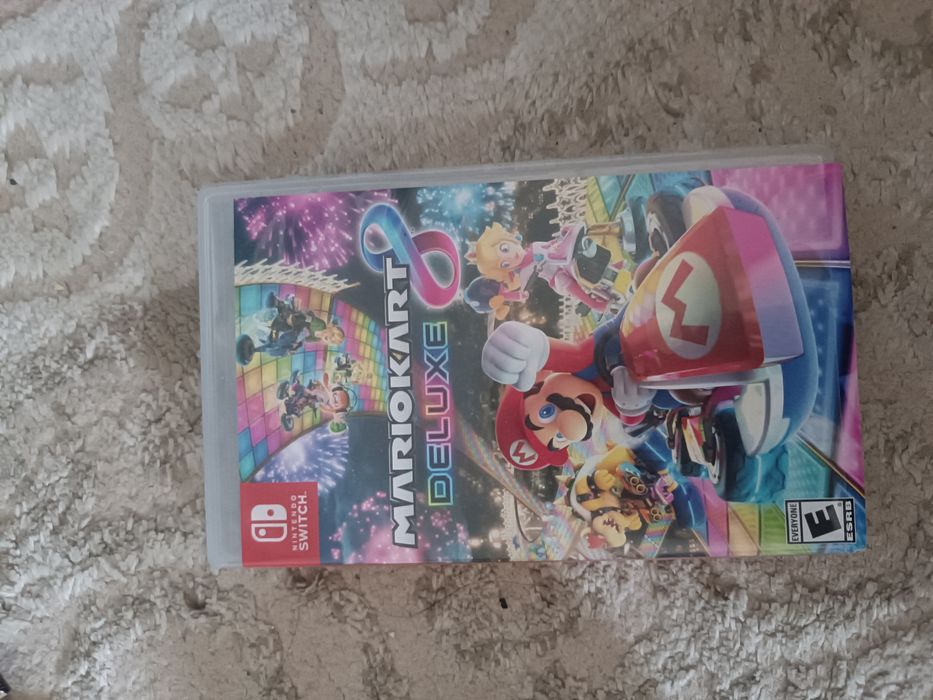 Продается Nintendo Switch