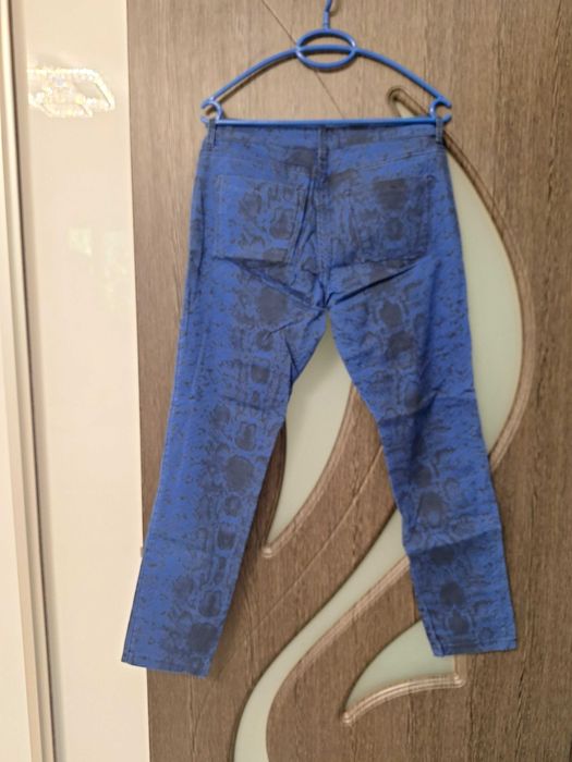 Bluejeans  de dama firma Motivi mărimea 38-40.