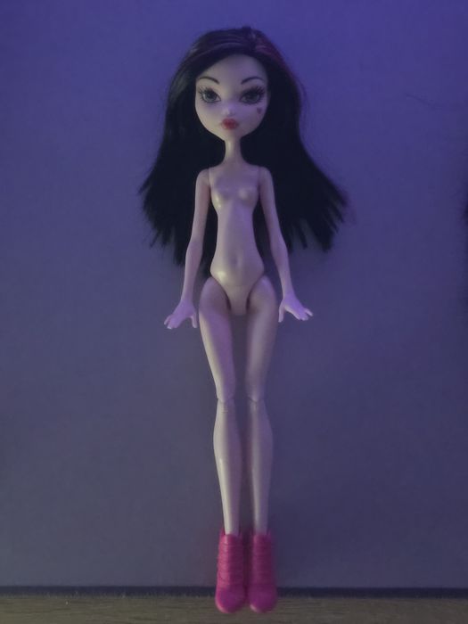 Дракулаура Монстер Хай, monster high