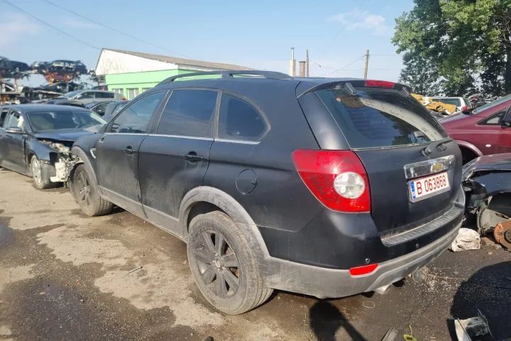 Diferential grup spate punte cadru motor bara spate haion stop tripla stanga dreapta interior piele scaune fata bancheta spate   Chevrolet captiva an 2007 motor 3.2benzina  230CP  LU1 dezmembrez dezmembrari opel antara