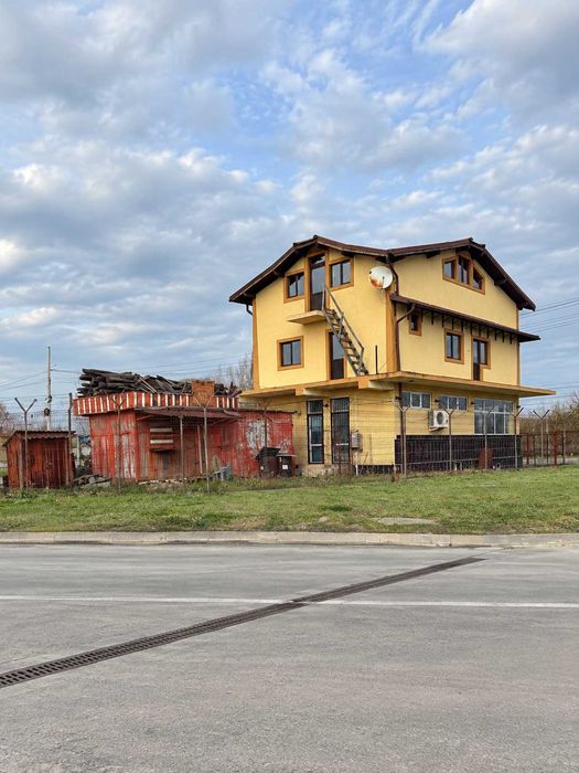 Clădire comercială 311 mp + teren 303 mp – Brazi, Prahova – Proprietar