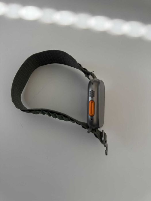 Продавам Apple Watch Ultra Titanium 49mm - Original