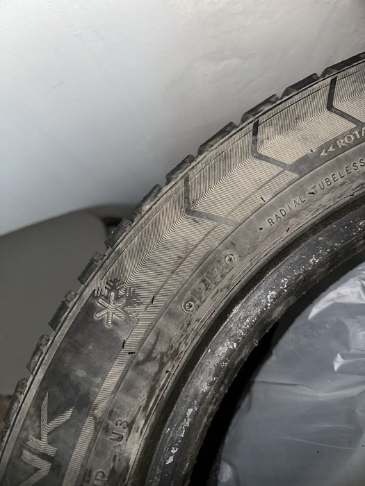 Зимняя резина 215/55/17