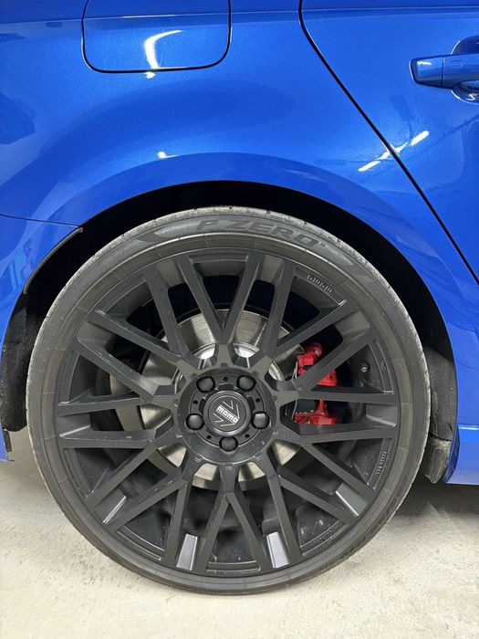 Безупречни лети джанти MOMO 19 matte black