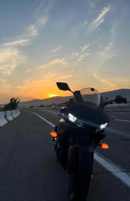 Продаю спортивный, японский мотоцикл.