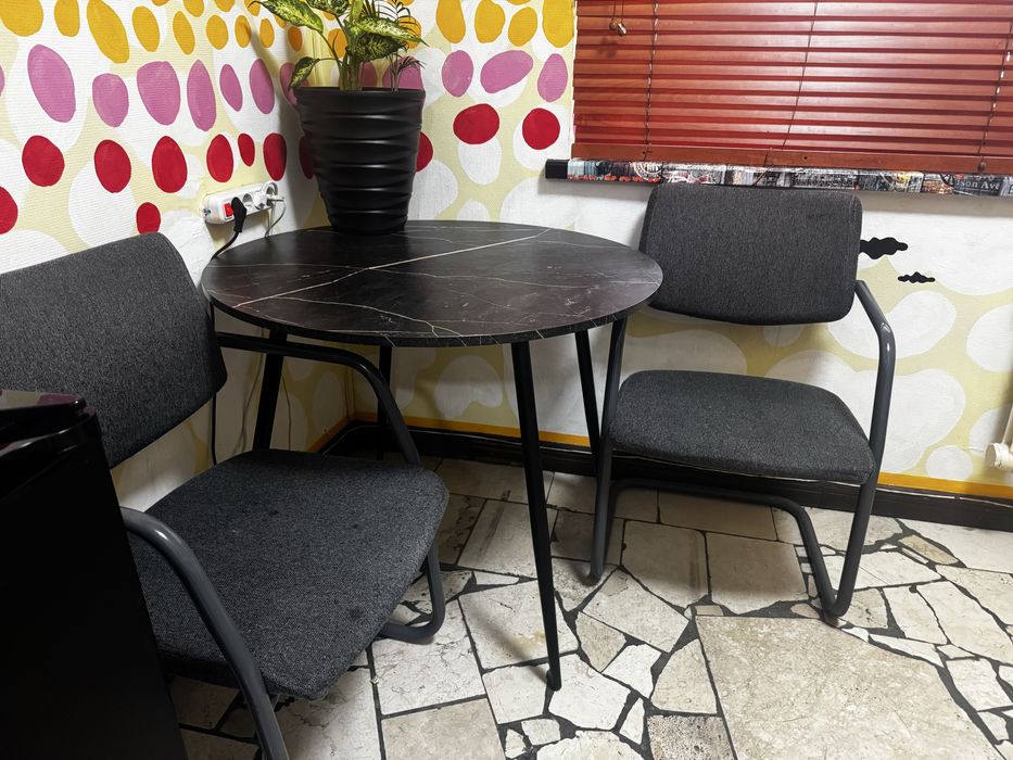 Стол крулый 90/90/74