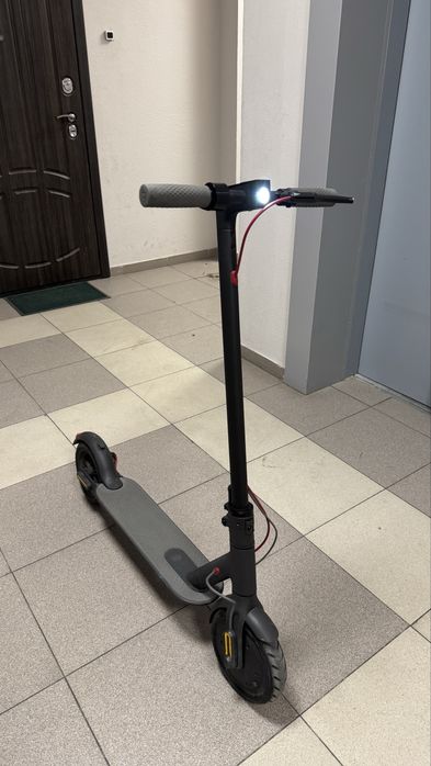 электоро самакат Xiaomi m365