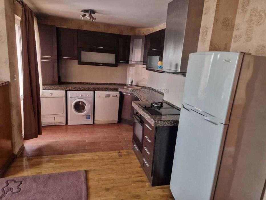 Дава се под наем Тристаен апартамент в Пловдив, Съдийски - 85 кв.м за 459 € - Снимка #3