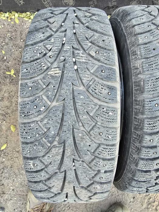 Продам резину с дисками 195/60R15 шипы