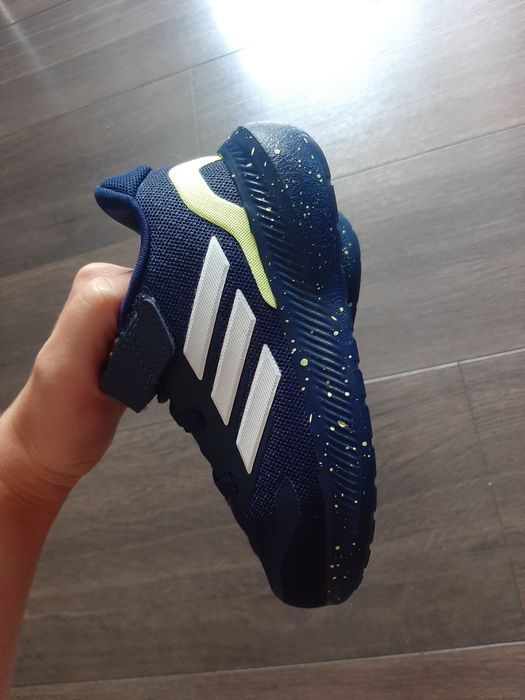 Adidasi Adidas Original nr 25