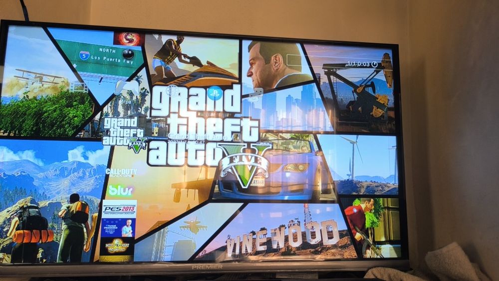 PS3 1TB sotiladi!