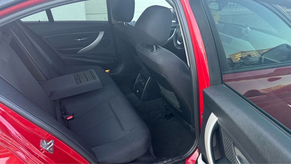 BMW F30, 320D 184 hp, Trapa electrica,Xdrive(4x4) cutie automata in 8+1 rapoarte.