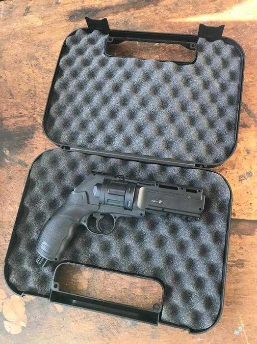 Cel Mai Puternic Pistol 22JOULI !! Co2 [200 Metri Pe Secunda] - Umarex