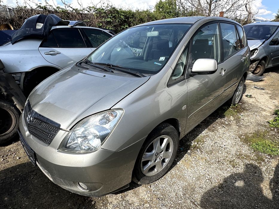 Toyota Corolla Verso  на части