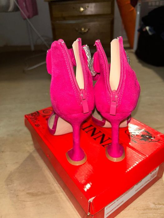 Туфли почти новые