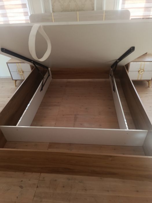 Divan trimo tumbochka