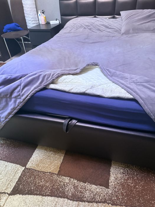 Продам кровать 160*200