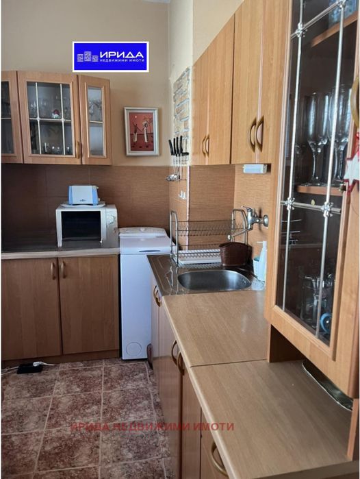 Двустаен апартамент в Надежда 4