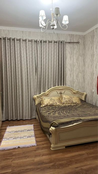 Кровать с матрасом