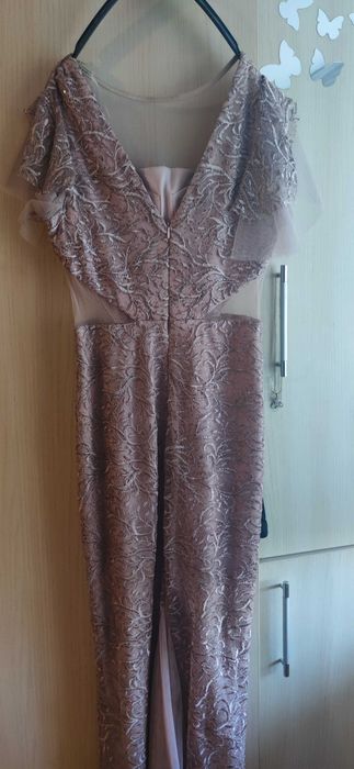 Дълга рокля пепел от рози